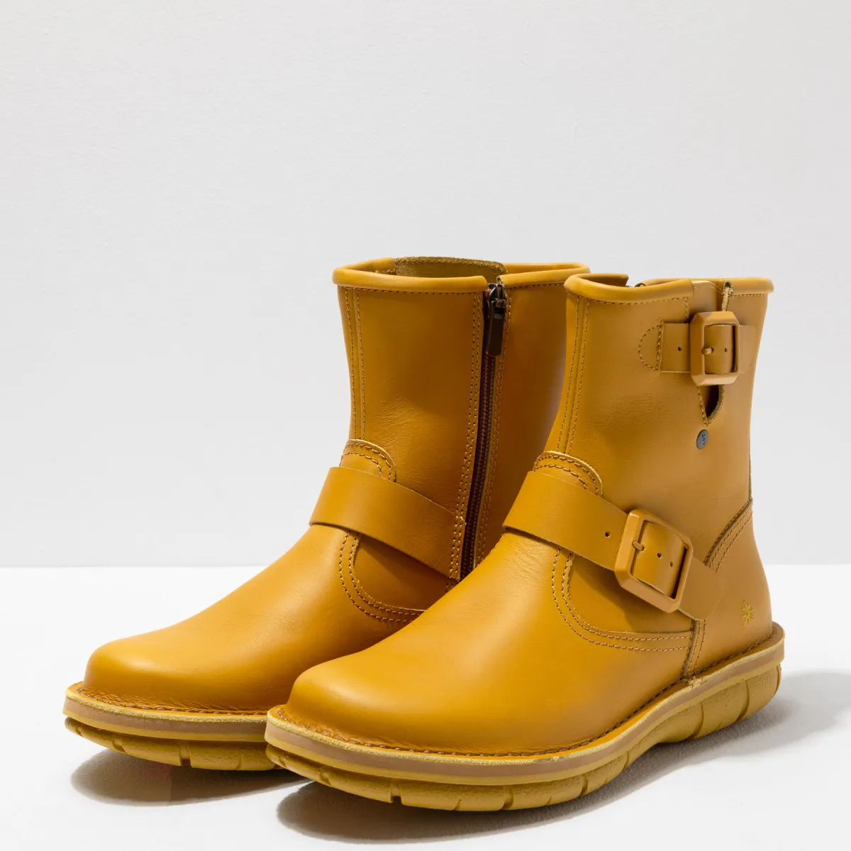 Bottines plates en cuir gras - Jaune