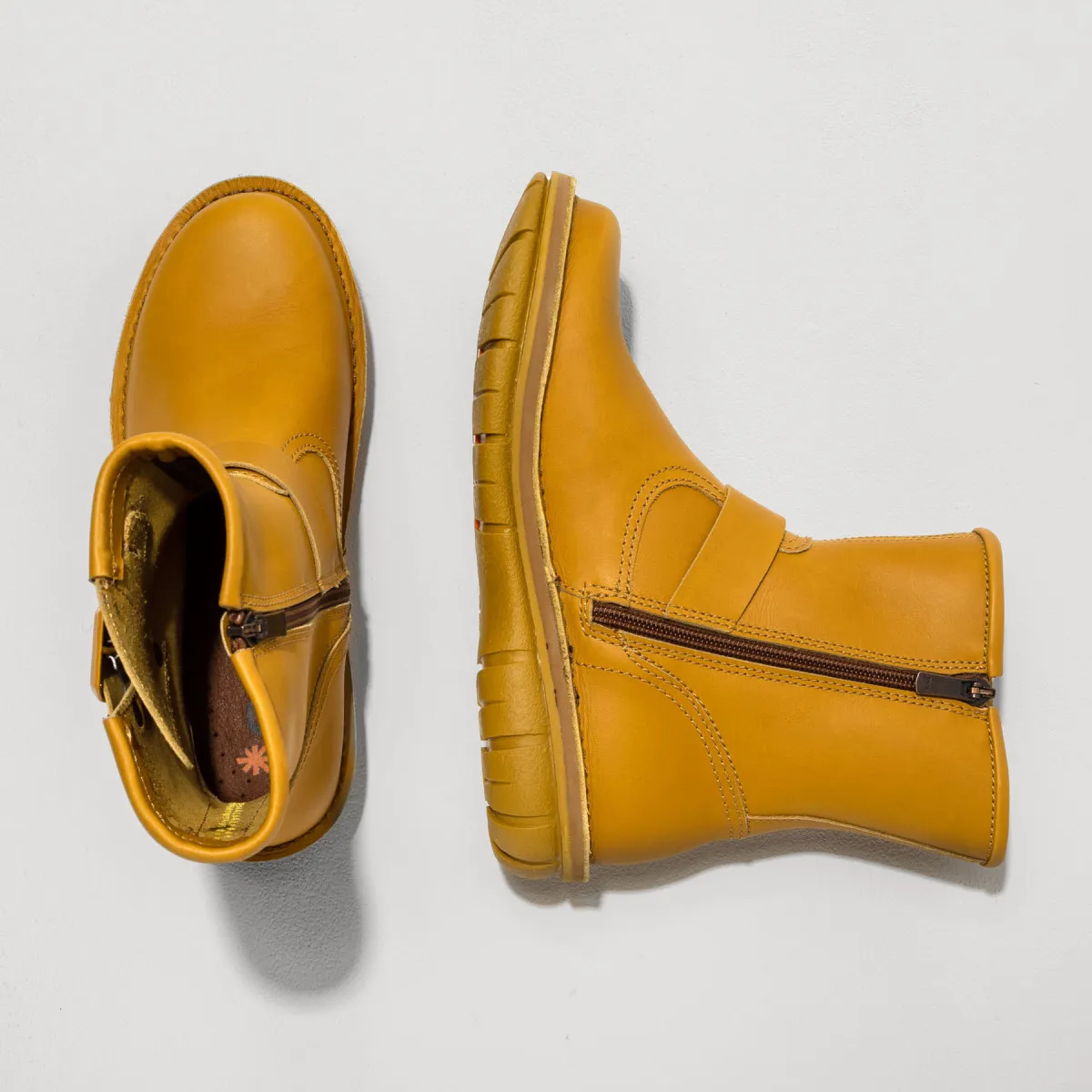 Bottines plates en cuir gras - Jaune