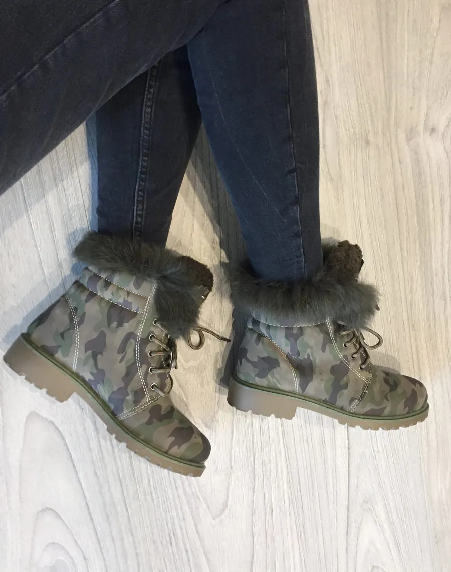 Chaussures montantes à lacets & fourrées camouflage 